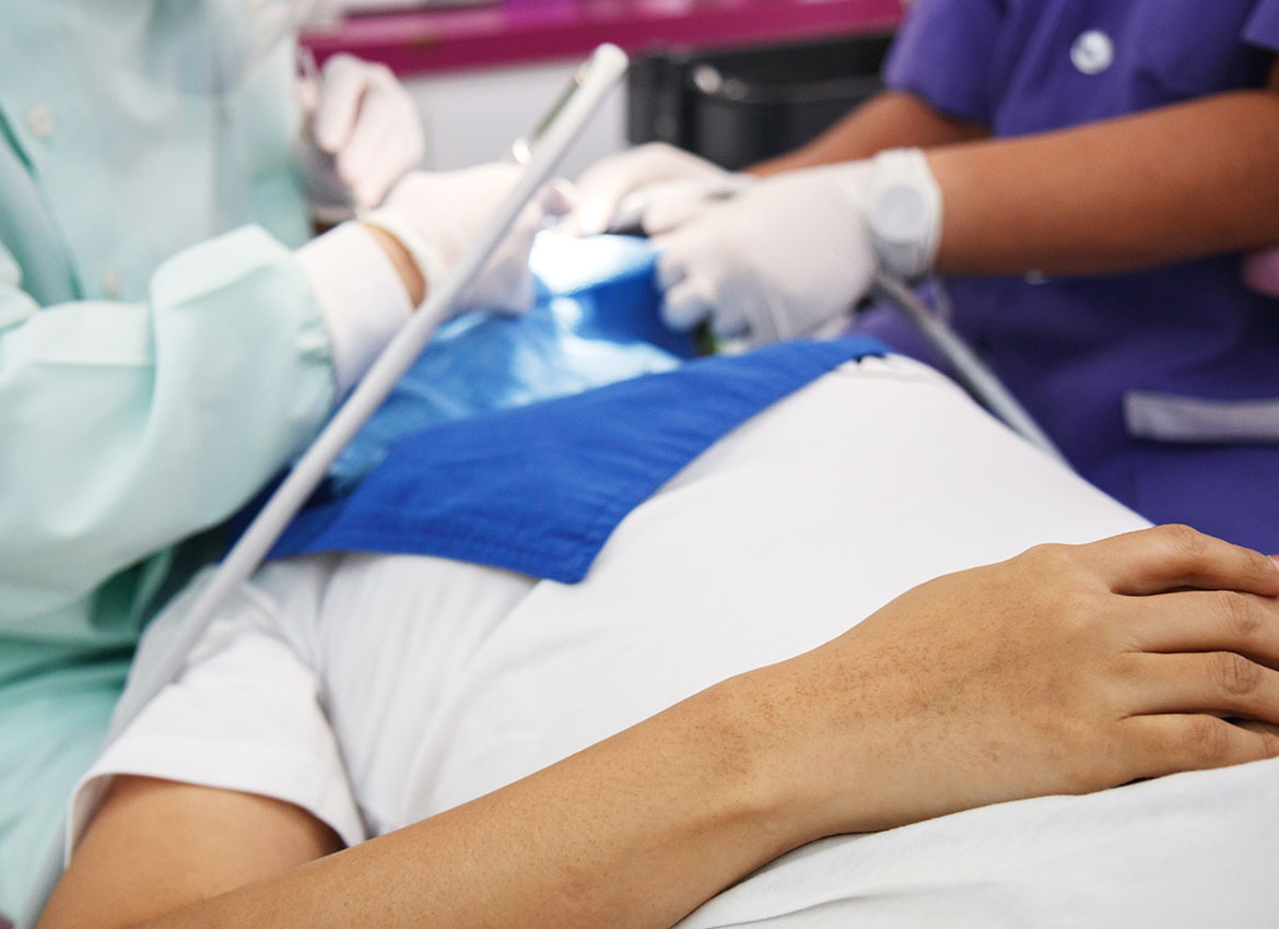 dentists performing extractions